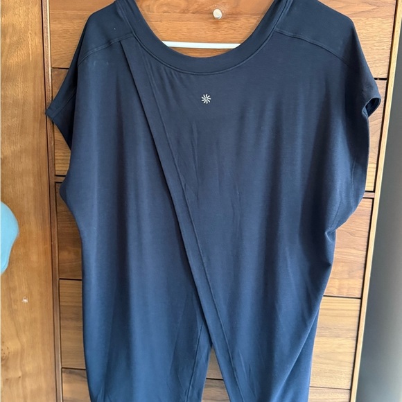 Athleta breezy crossback tee black NWT Size XL - Picture 8 of 8
